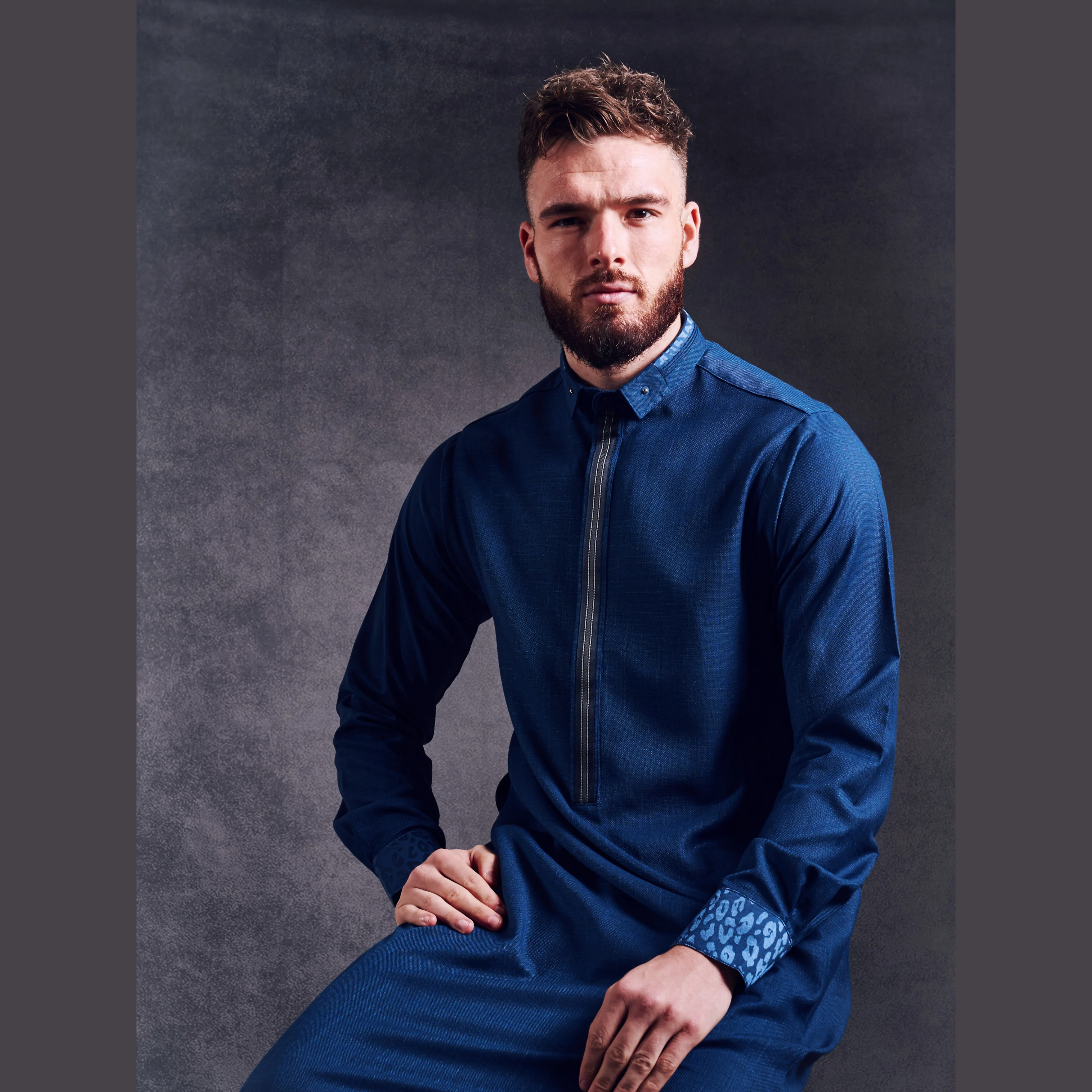 Luxury Navy Blue Thobe & Jubba with Double-Folded Cuffs – Al Ameer