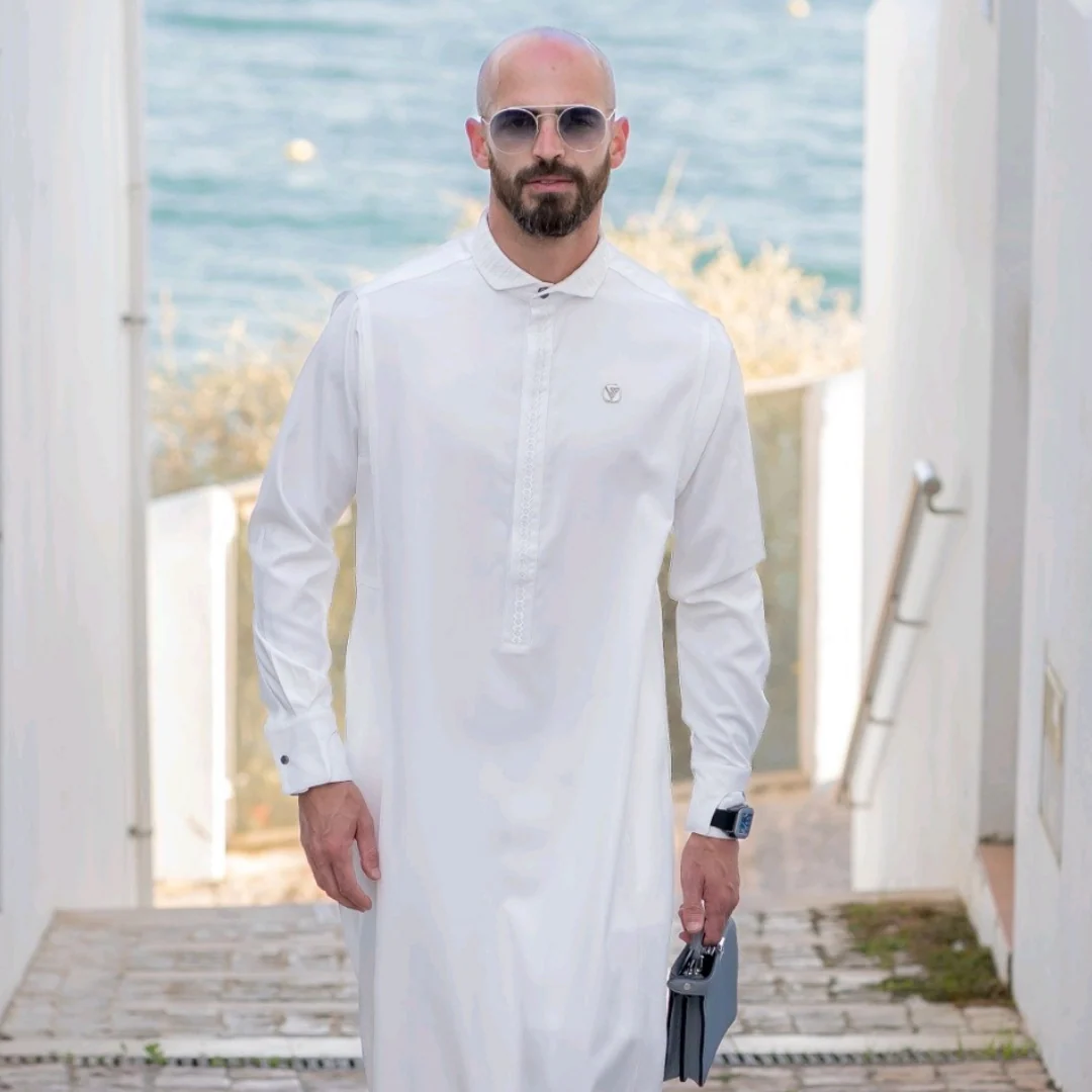 Luxury White Thobe & Jubba with Printed Cuffs – Al Ameer - Image 2