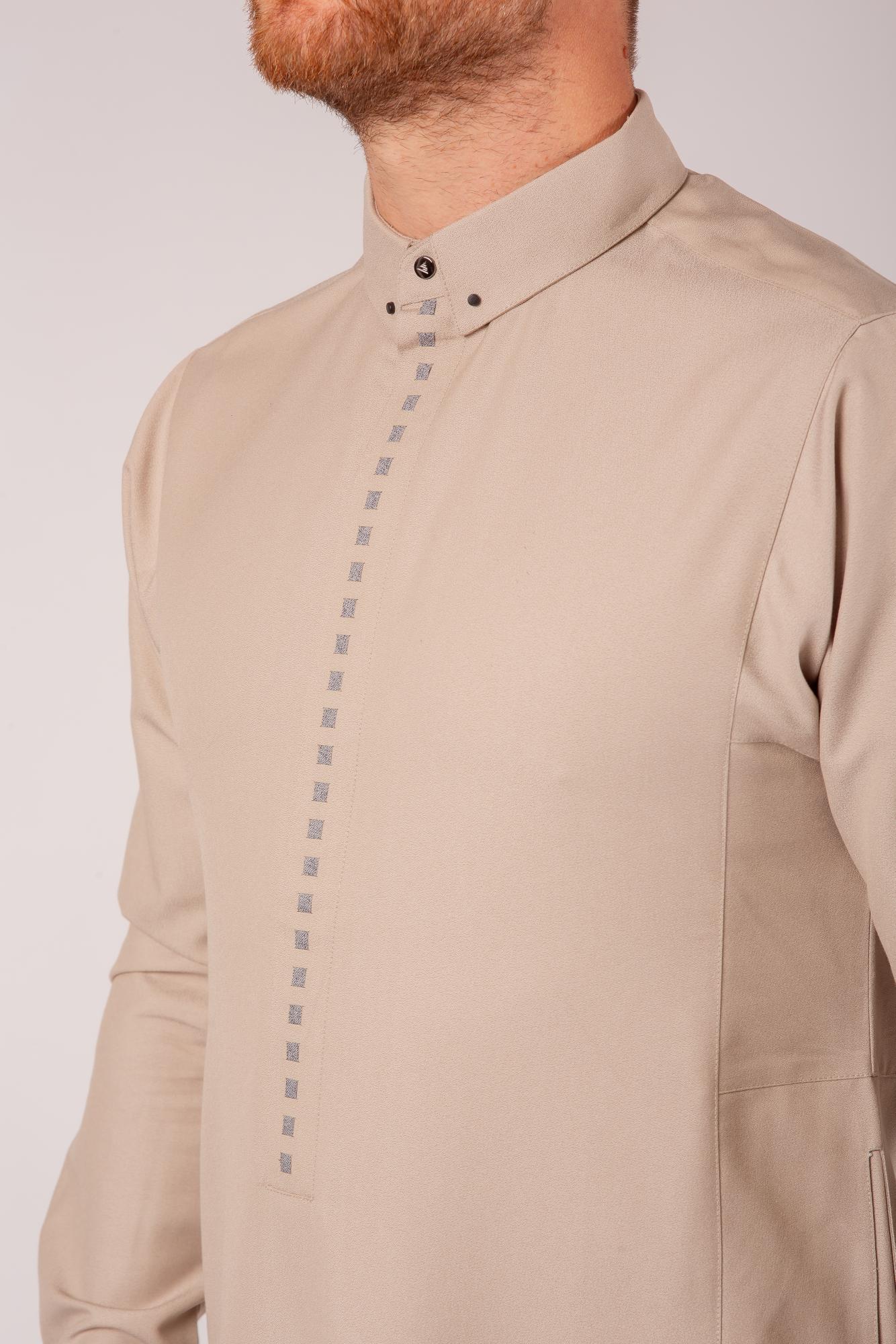 Luxury Beige Thobe & Jubba with Hand-Stitched Detail – Al Ameer - Image 3