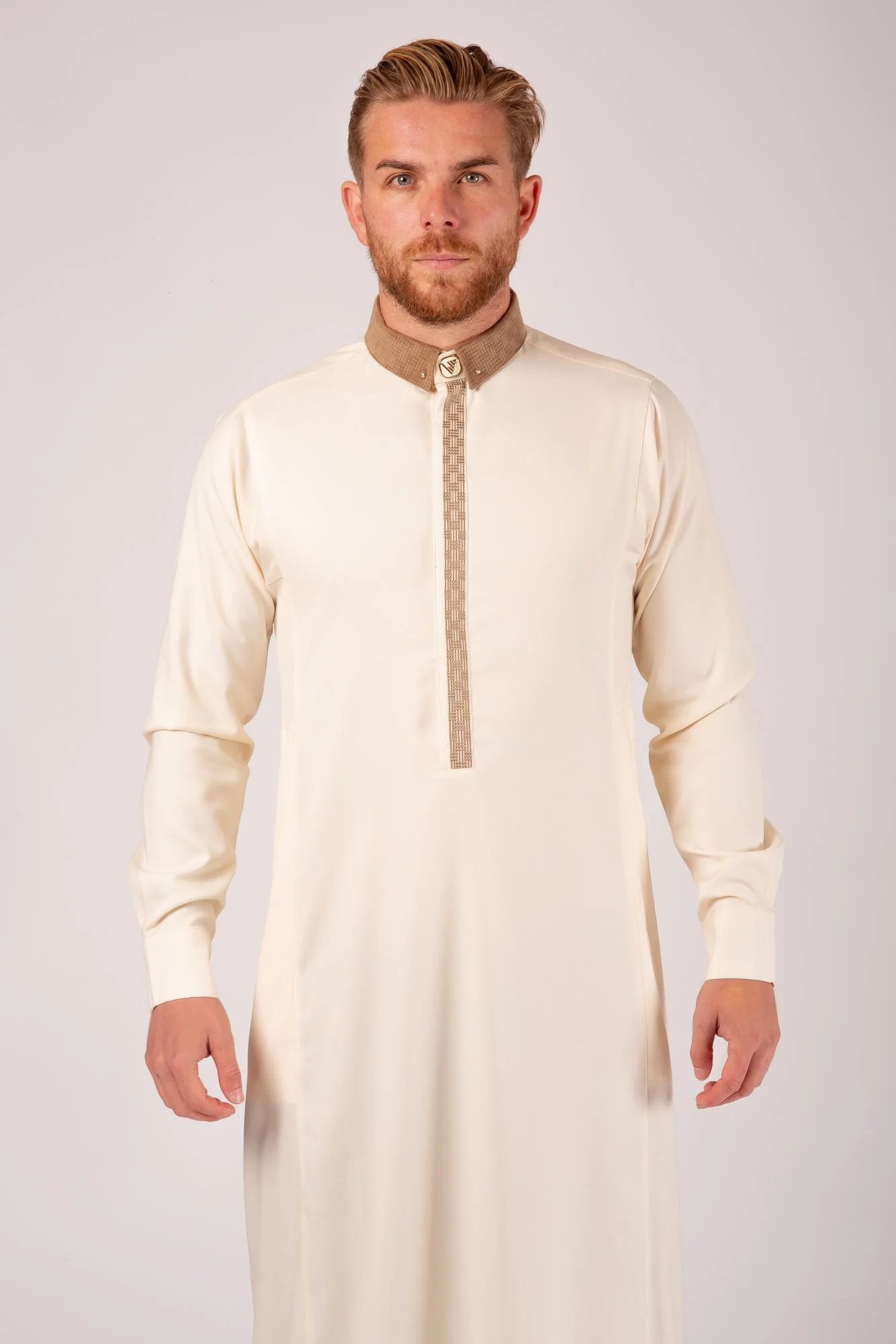 Luxury White Thobe & Jubba with Brown Collar – Al Ameer