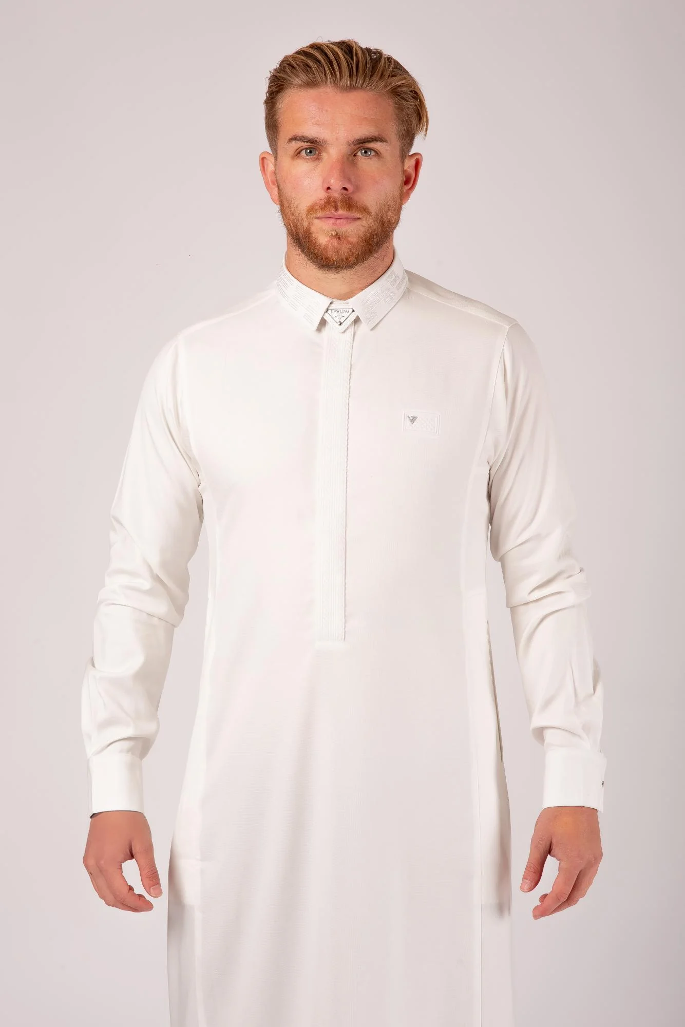 Luxury White Thobe & Jubba – Al Ameer