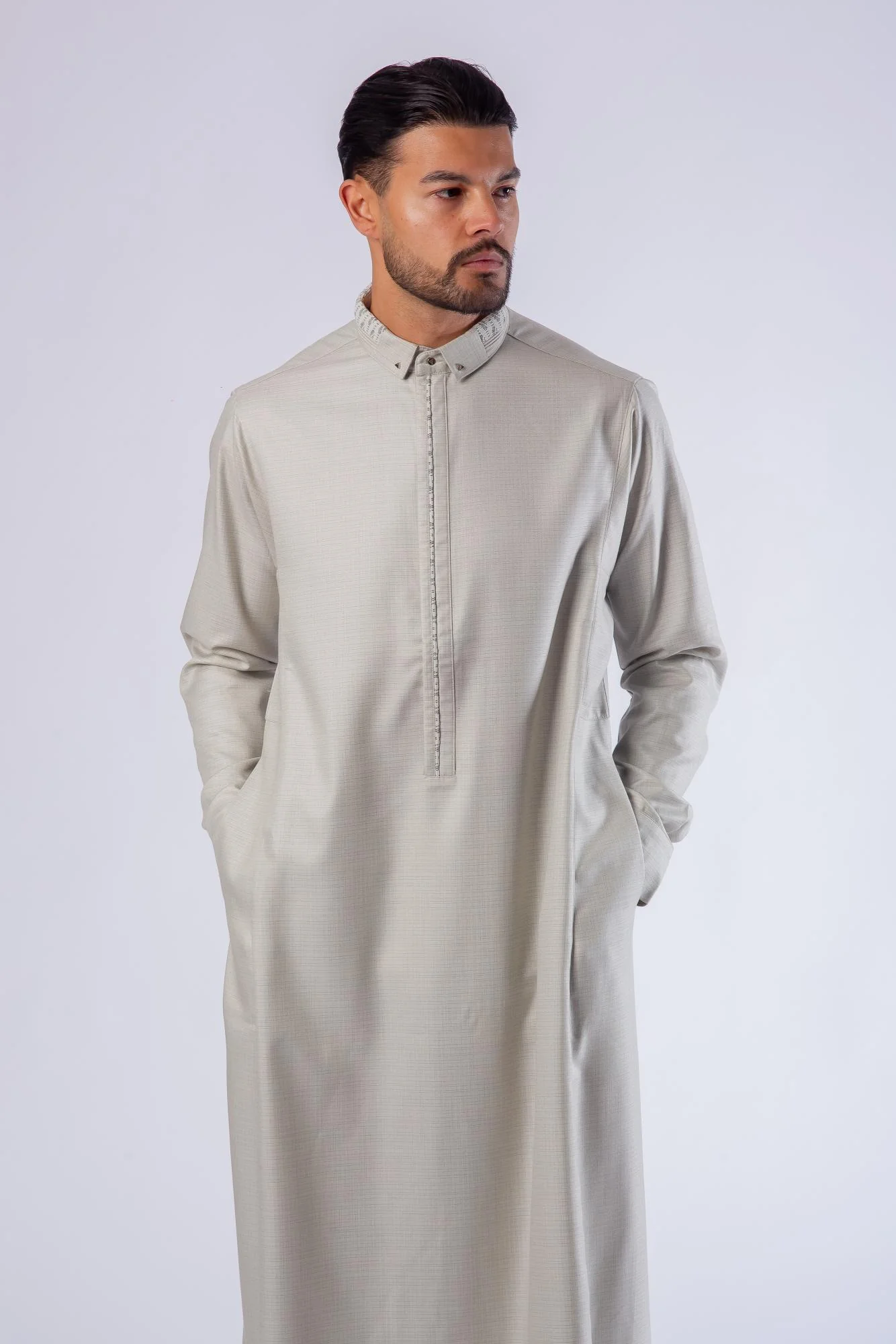 Luxury Light Grey Thobe & Jubba – Al Ameer