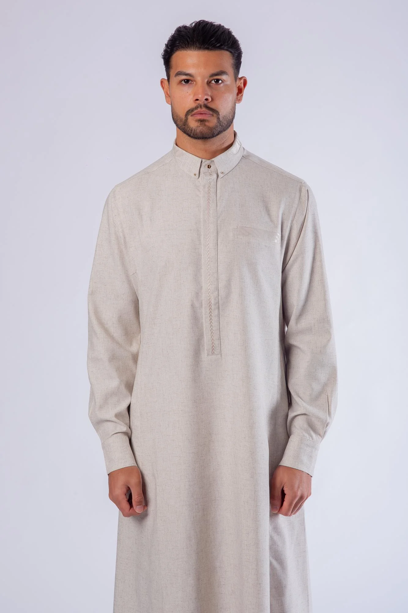 Luxury Light Grey & Cream Thobe & Jubba with Gold Accents – Al Ameer