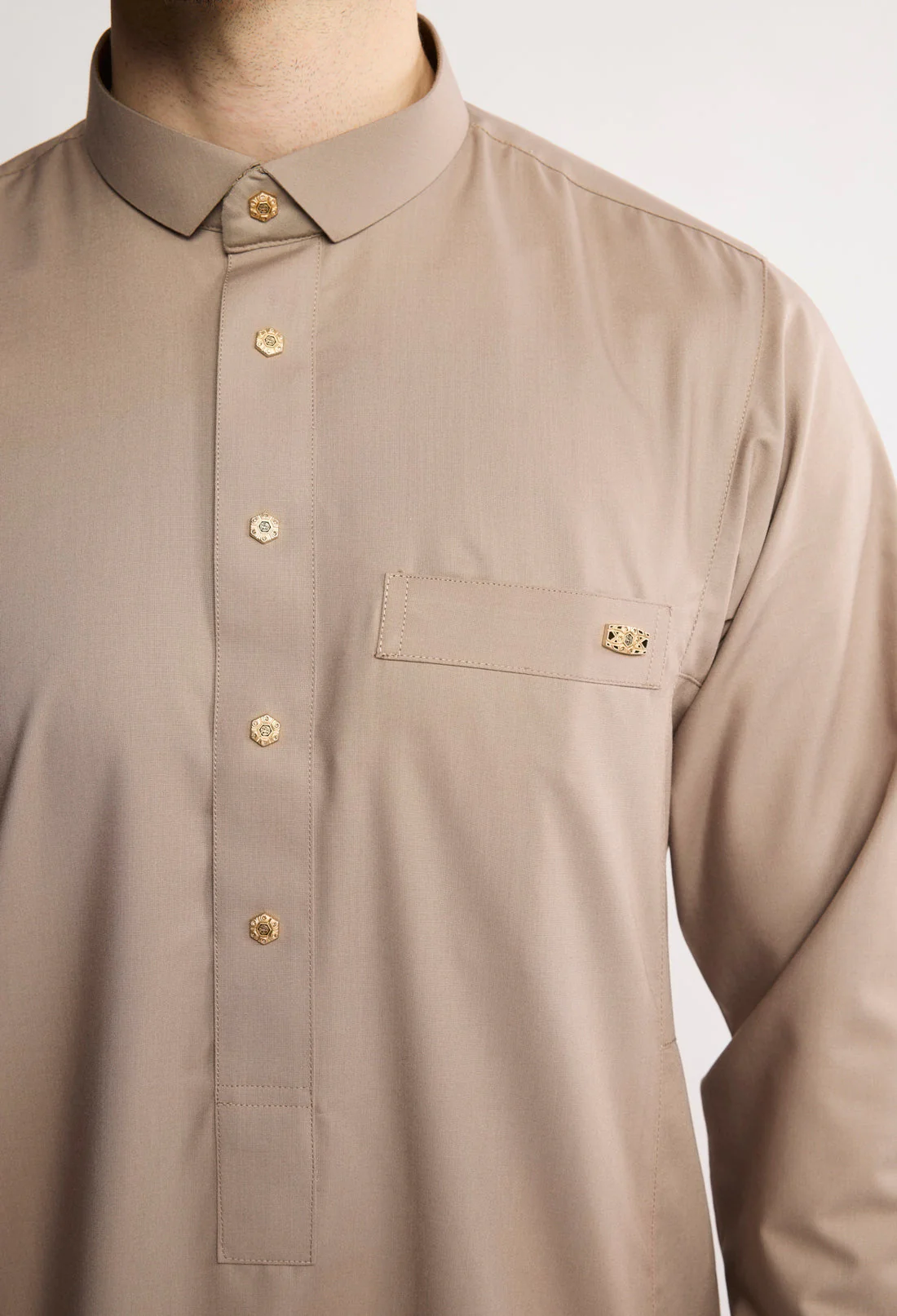 Classic Cuffed Beige J2504 - Image 4