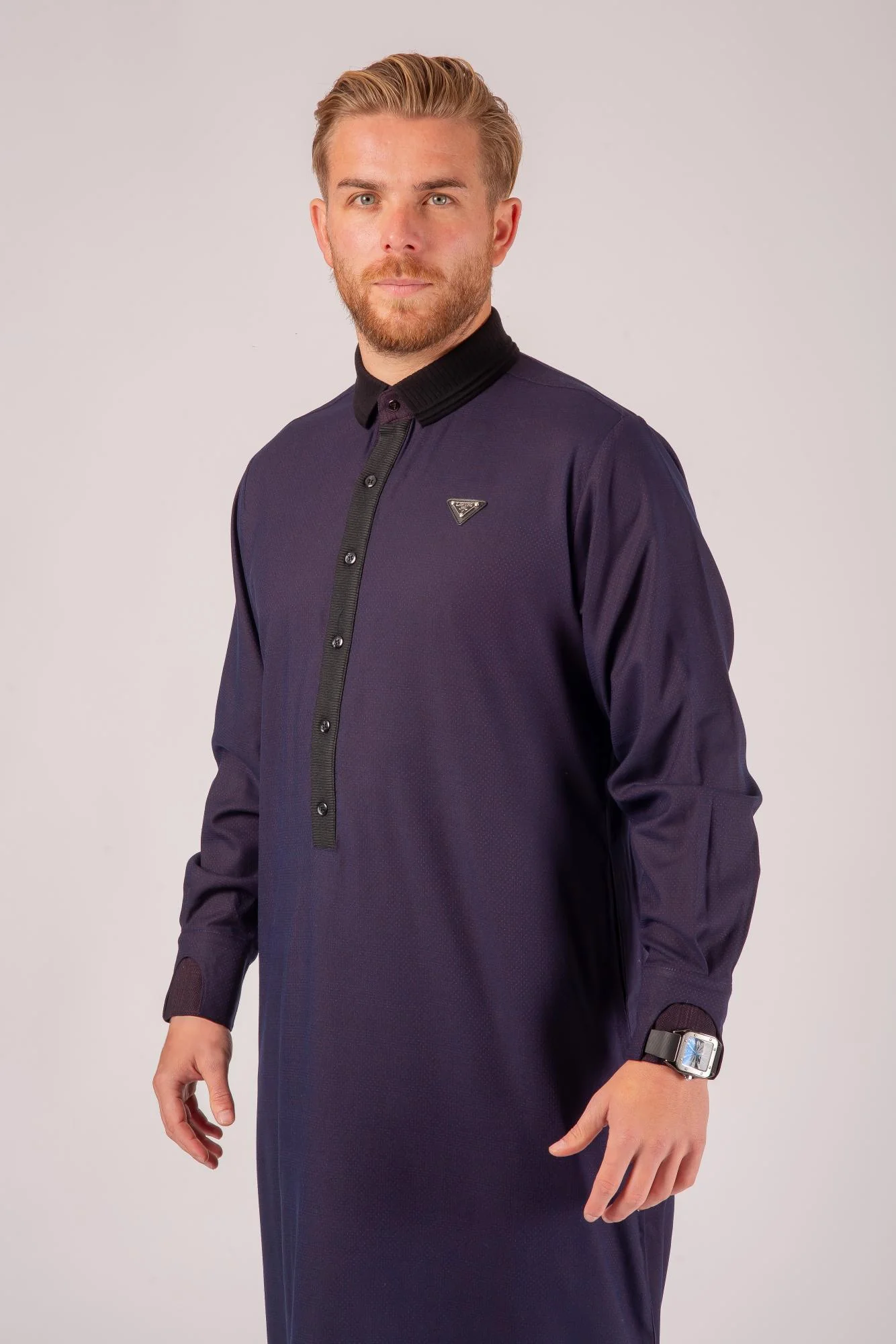 Luxury Dark Purple Velvet Thobe & Jubba – Lawung - Image 3