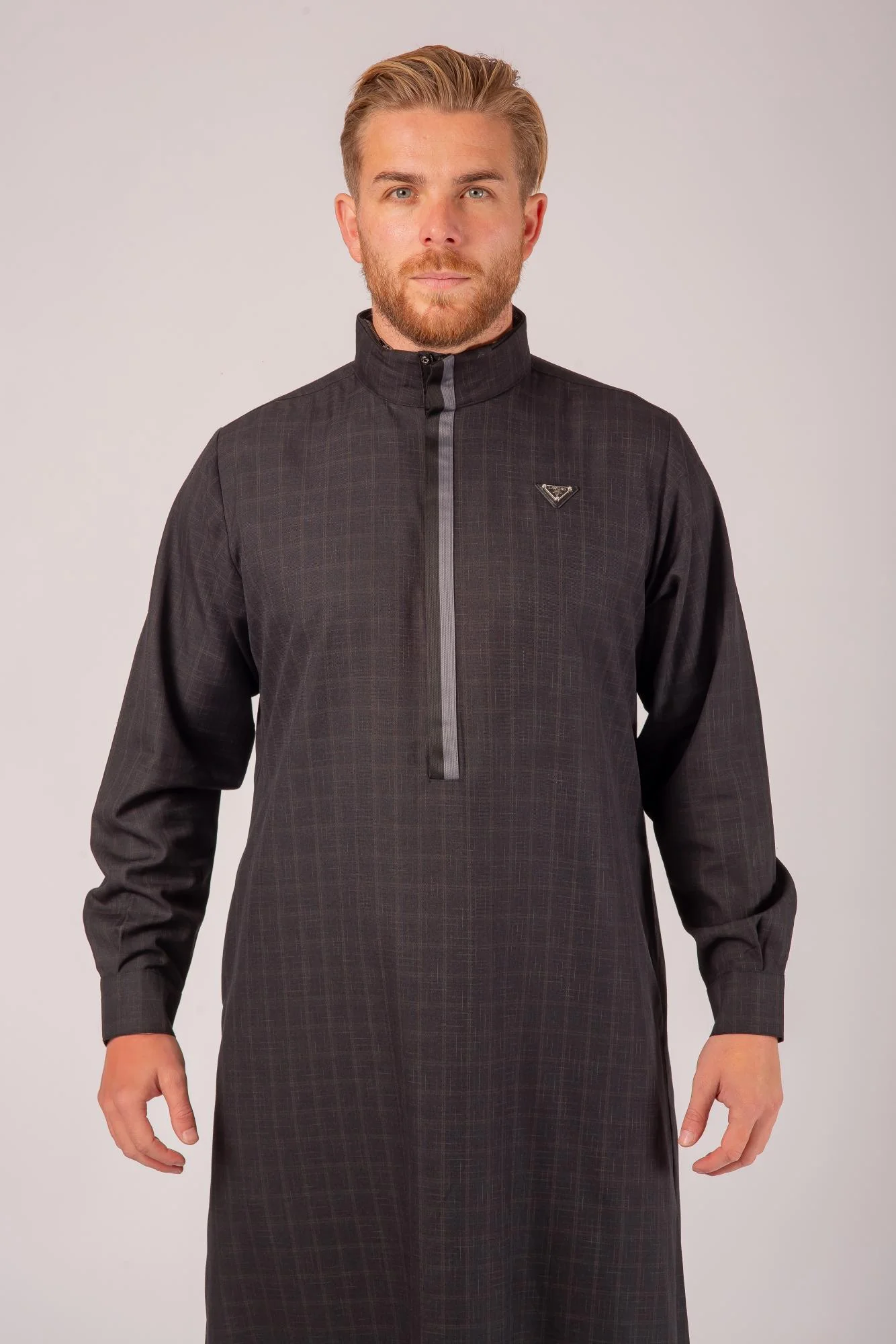 Luxury Black & Grey Thobe & Jubba with Hood - Lawung